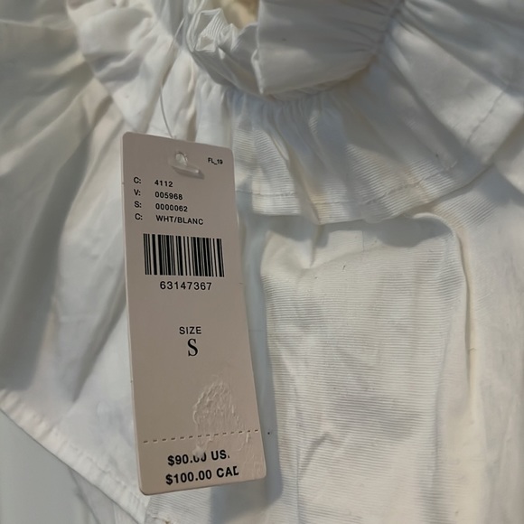 White top - Picture 2 of 3